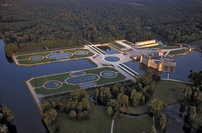 Vue aérienne du Château de Chantilly