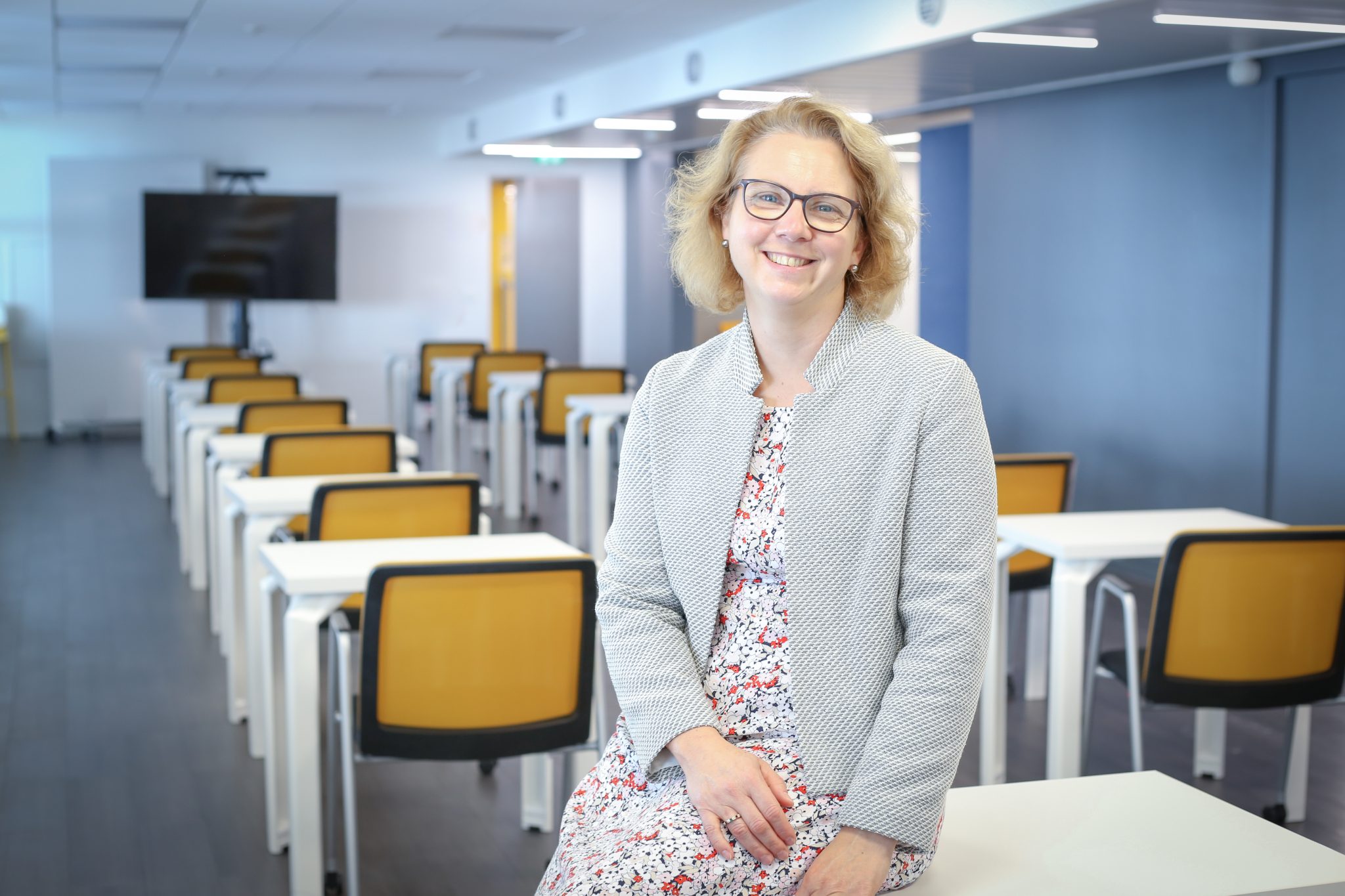 Portrait Caroline Roussel IESEG