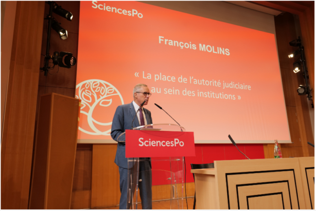 Le magistrat François Molins est chargé d'un cours sur l'antiterrorisme à Sciences Po (c) Espace Presse Sciences Po