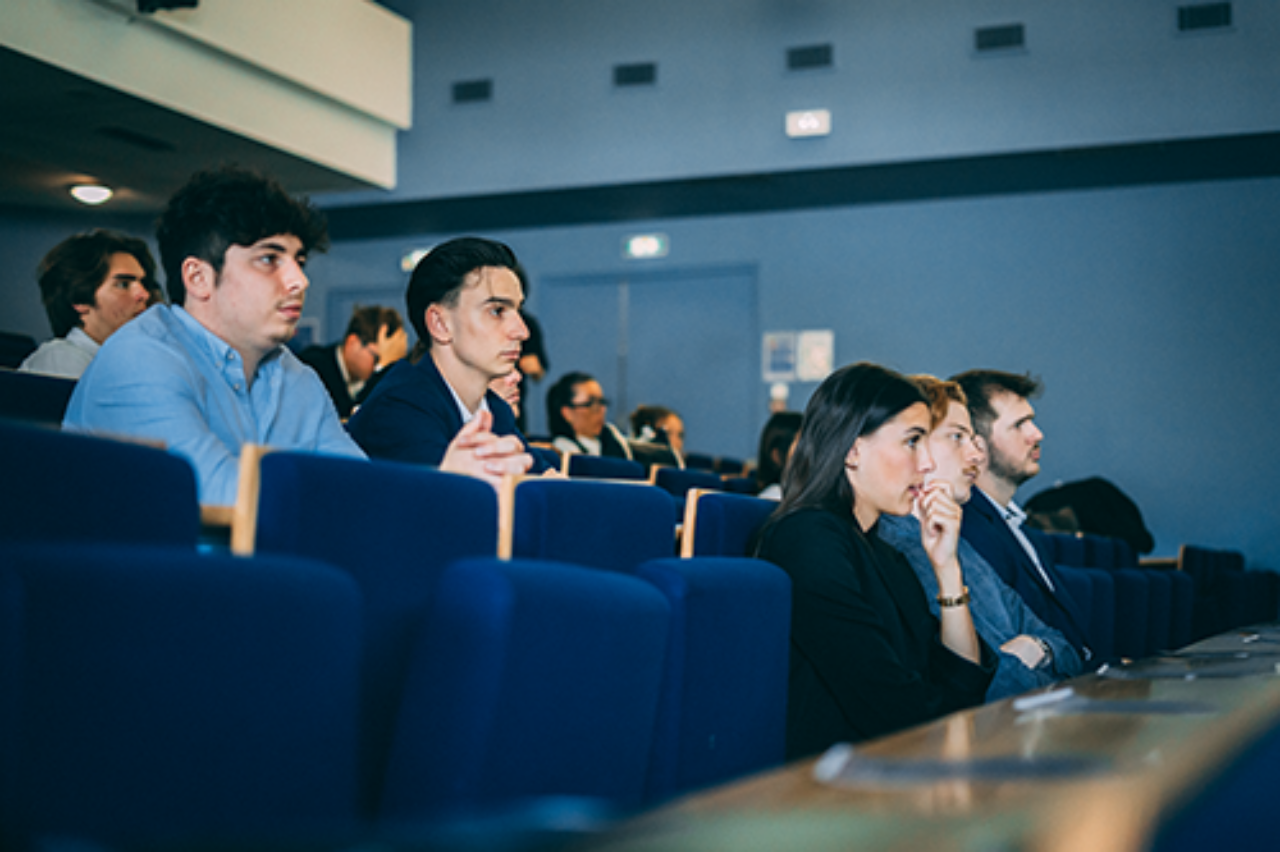 Excelia Business School renforce l'inclusion des étudiants dans sa gouvernance et crée un sénat étudiant (c) excelia business school