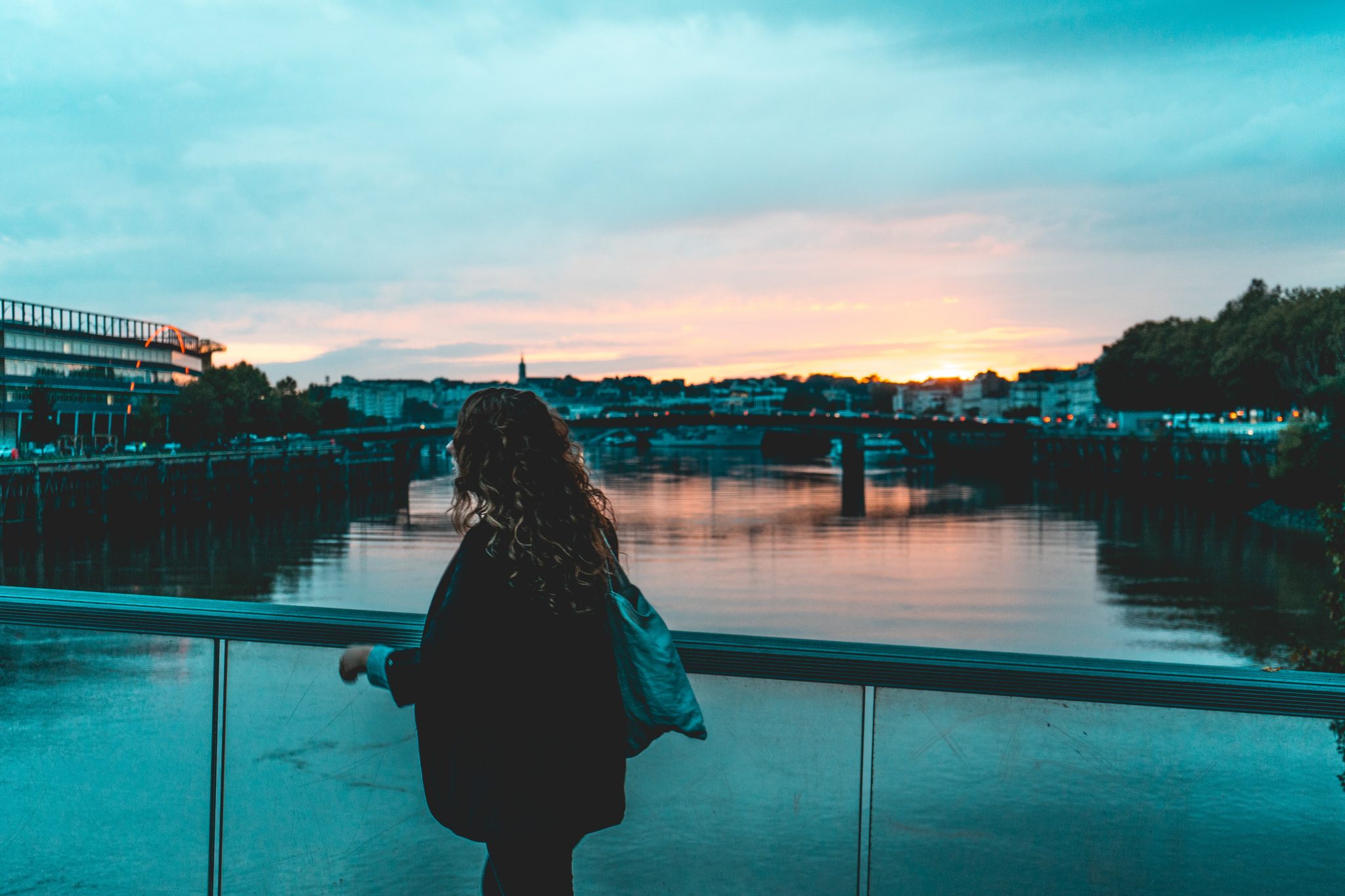 Audencia et La Cantine s’associent pour développer l’entrepreneuriat digital (c) unsplash