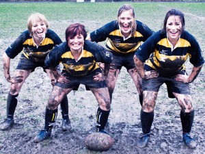 Les filles de l’équipe de rugby de Centrale Lille, alias les Michelines, photographiées par Bálint FÜLÖP, étudiante en deuxième année à l'Ecole Centrale de Lille et membre du Club Photo. 