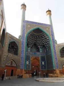 Porte monumentale de la mosquée de l’Imam