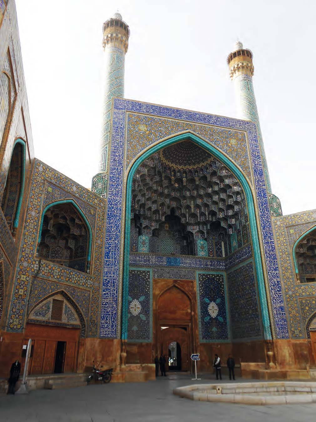 Porte monumentale de la mosquée de l’Imam