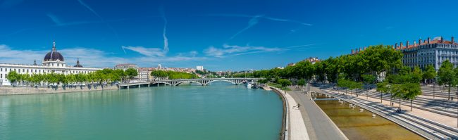 « Vous voulez faire de grandes choses ? » L’ESITC Caen s’affiche à LYON ! (c) adobestock