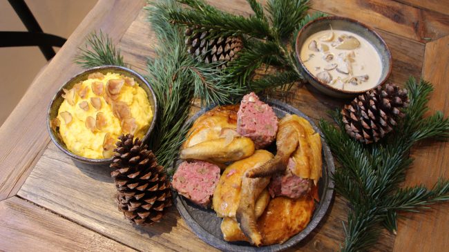 Repas de fêtes imaginé par Jean-Baptiste Ascione, propriétaire du restaurant Petit Gris et ex candidat de Top Chef saison 6