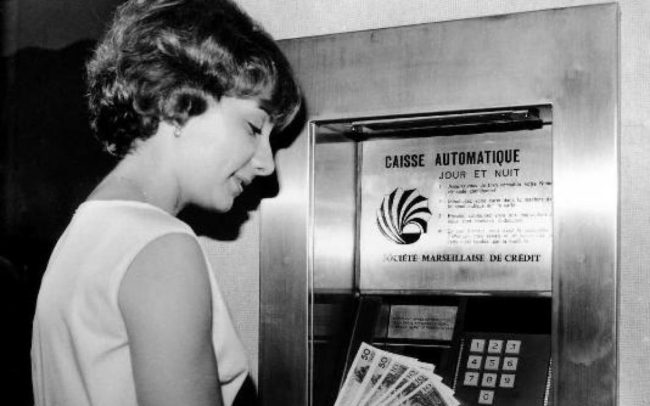 Les femmes acquièrent la liberté bancaire