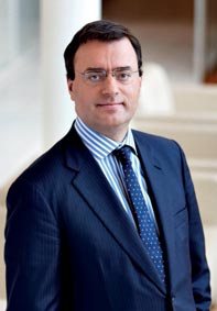 Olivier Charmeil (Sciences Po et HEC 89), Président Directeur Général de Sanofi Pasteur, VP Exécutif Vaccins et membre du Comité Exécutif de Sanofi.